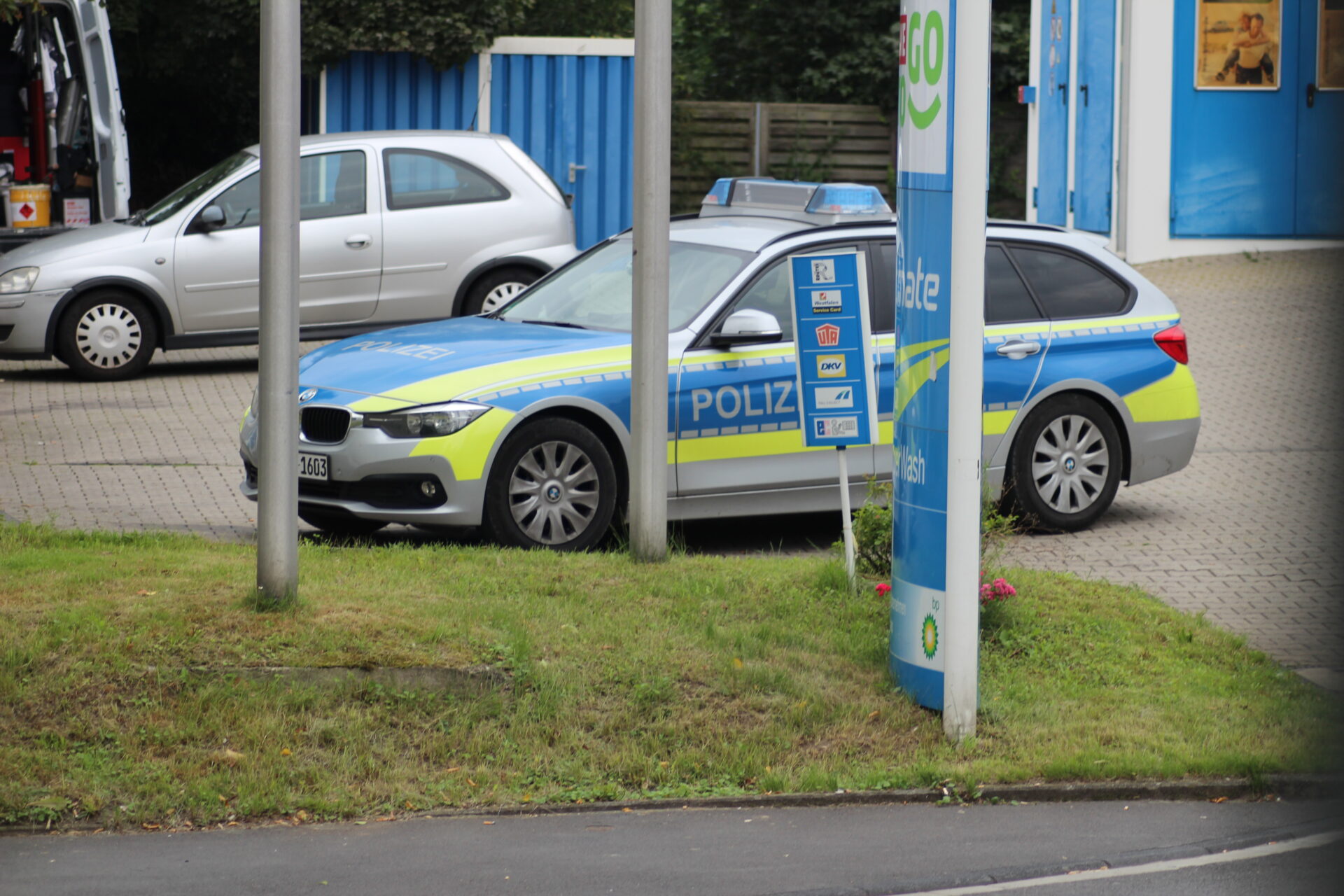 250 Liter Diesel aus Lkw entwendet: Polizei sucht Zeugen