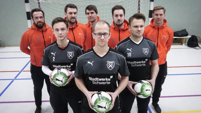 180322-Futsal Holzpfosten Professionalisierung