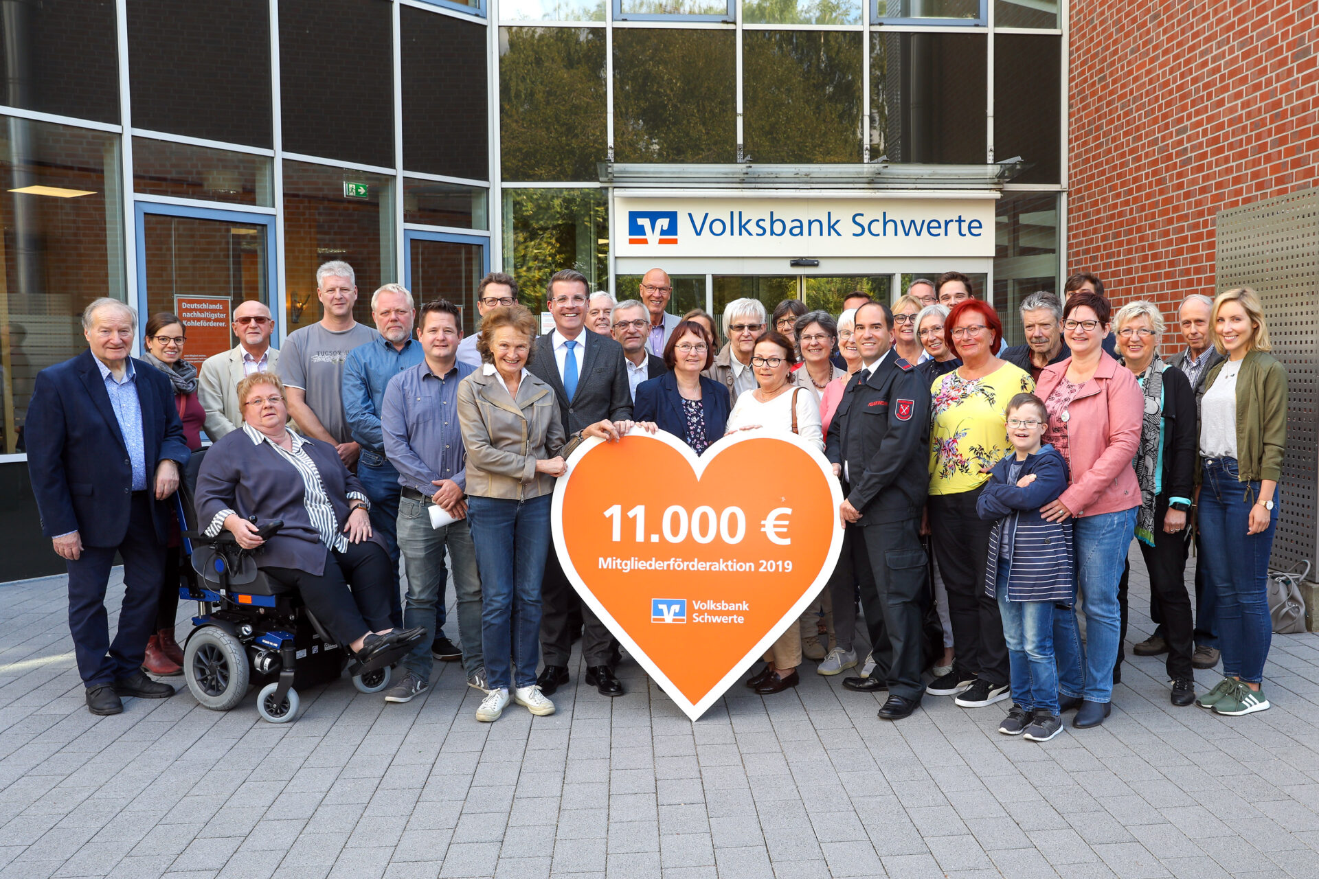 Volksbank Schwerte unterstützt 20 gemeinnützige Vereine mit insgesamt 11.000 Euro