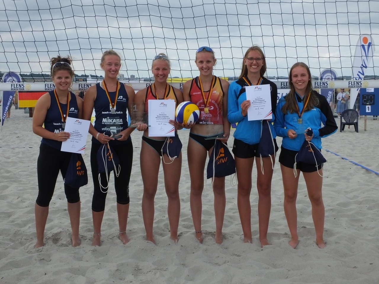 Saisonhöhepunkt für VV Schwerte Beachteam – Hannah Mohr und Lisa Kienitz holen sich Bronze bei Deutscher Jugendmeisterschaft in Laboe