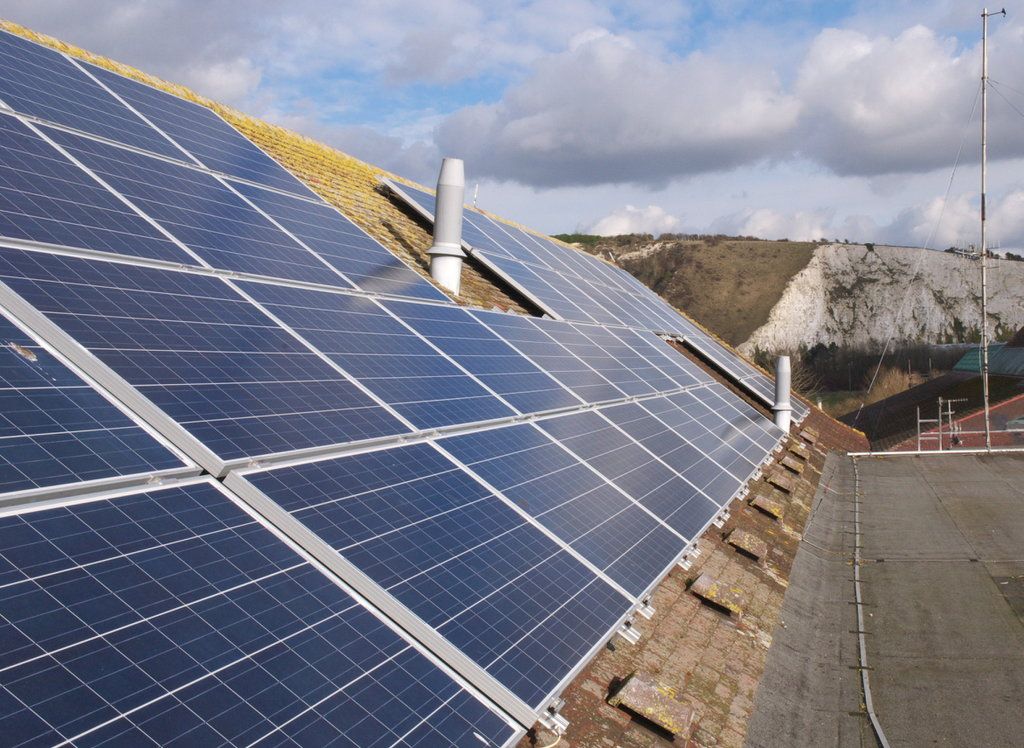 Wattbewerb: Mehr Photovoltaik auf die Dächer