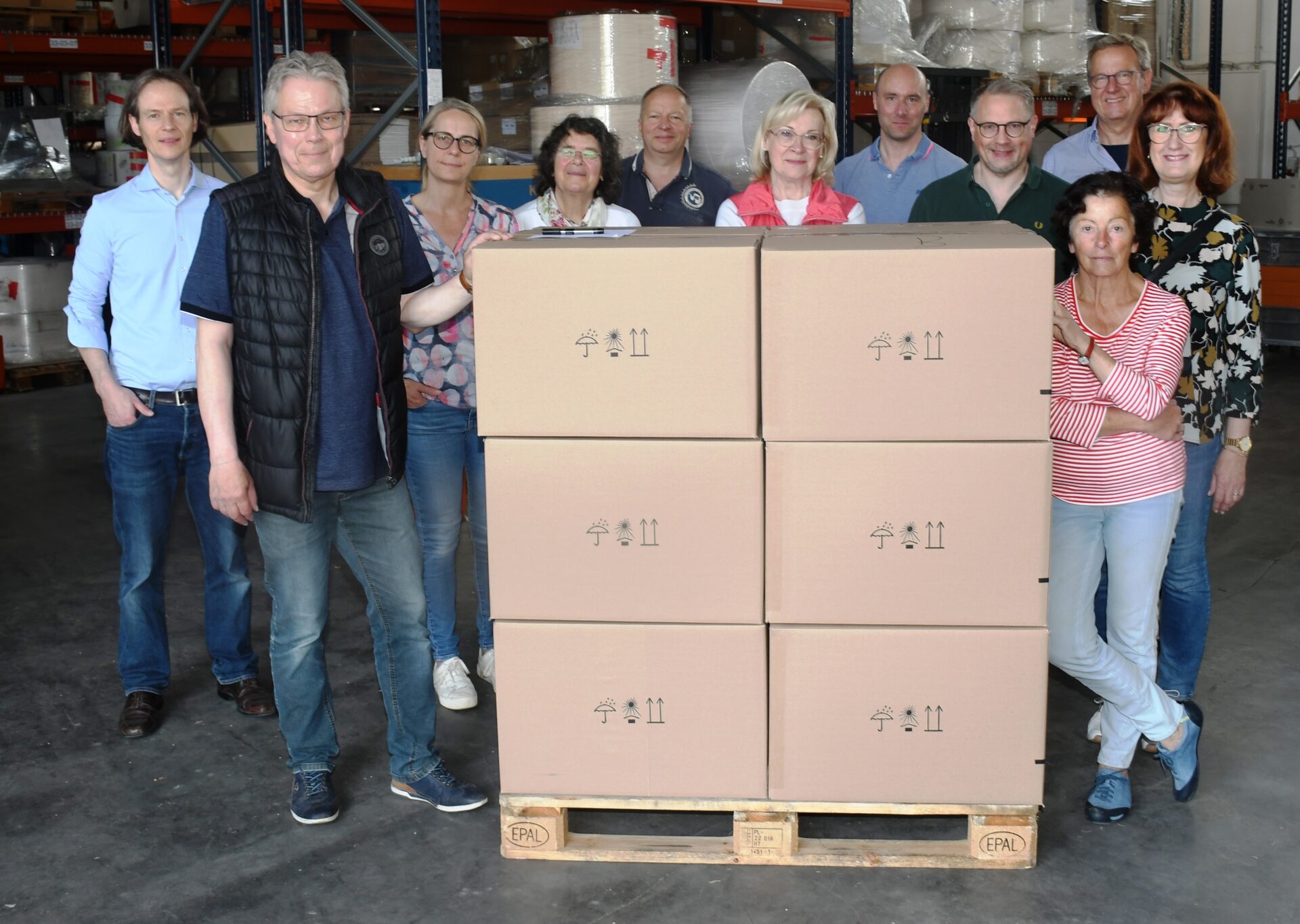 Lions Club Schwerte spendet 40 Hilfspakete – Erstausstattung für Ukraine Flüchtlinge