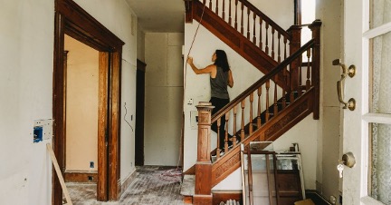 Treppen erneuern: Diese Fragen sollten vor der Renovierung geklärt sein