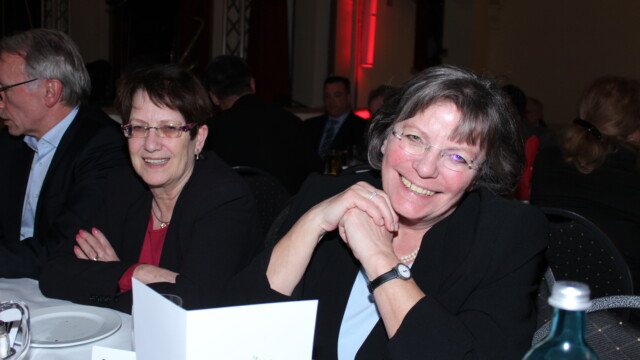 Angelika Schröder (re.) mit Ursula Meise